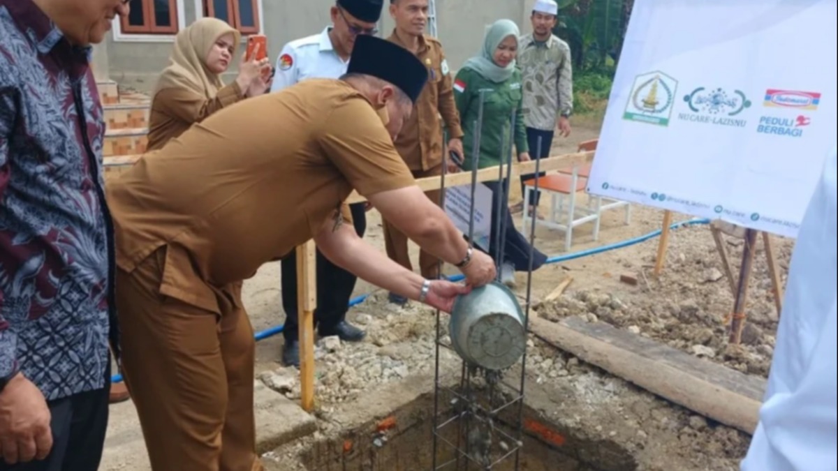 NU Care-LAZISNU PBNU Bangun Lagi Balai Pengajian Dayah di Aceh Tamiang yang Rusak Kena Banjir